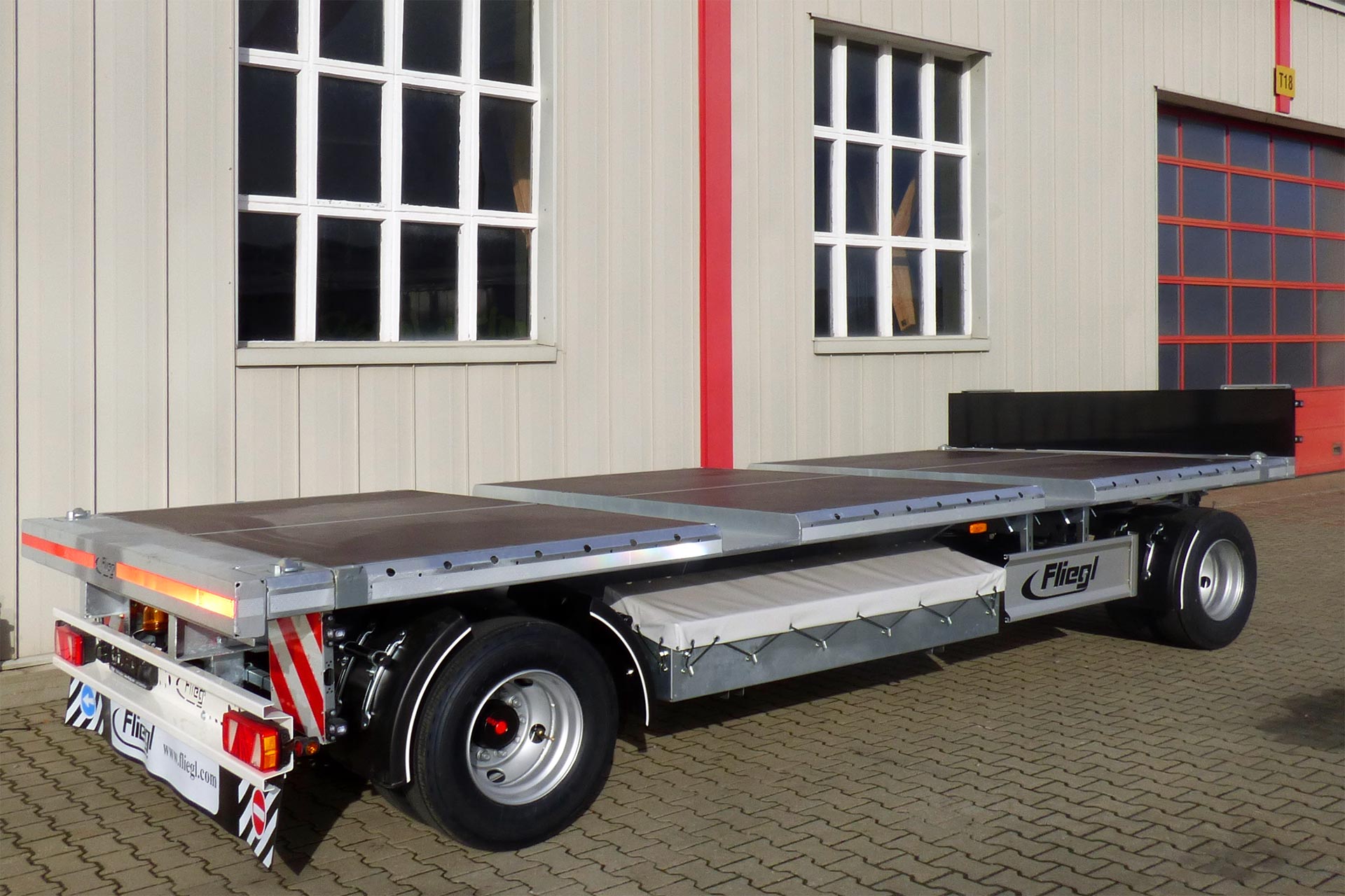 Two Axle Platform Trailer Zps Fliegl, How Thick Should A Trailer Floor Be